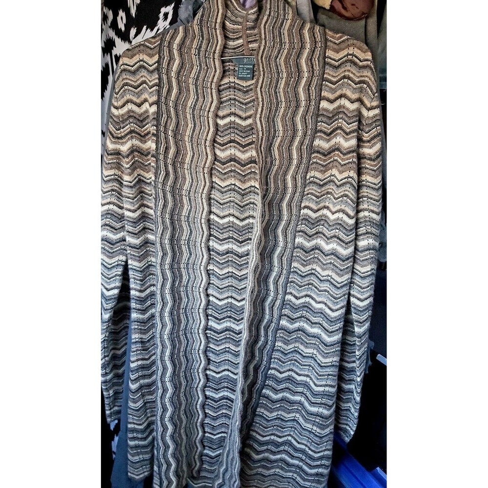 100% Cashmere Gray Tan Long Sleeve Cardigan Zig Zag Print Looks New